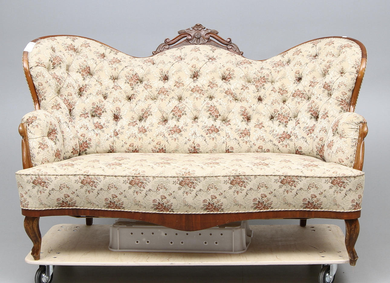 SOFFA NYROKOKO 1800-talets slut.