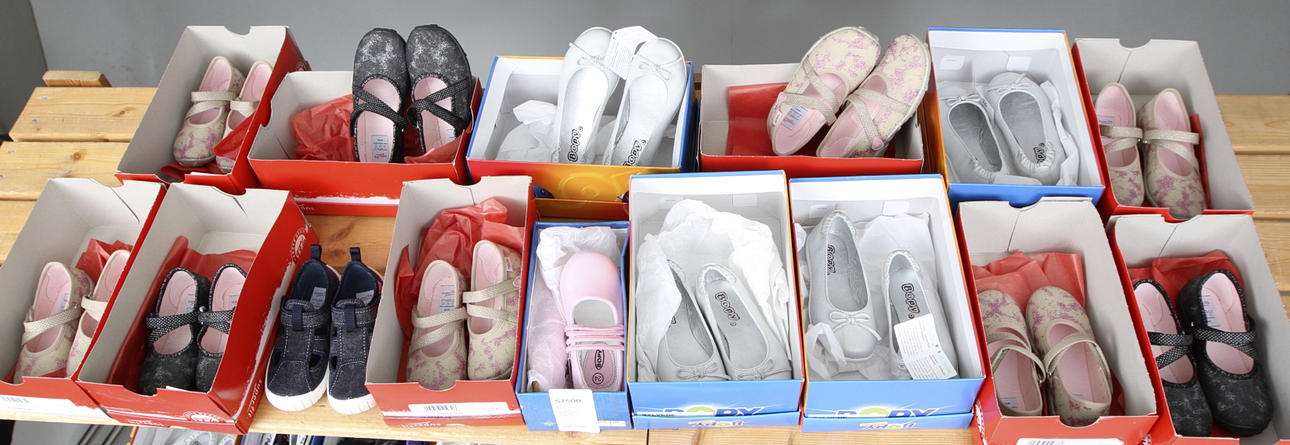 NYA BARNSKOR, 15 par, Bopy, Superfit mm. Flickmodell, storlek 23-27.