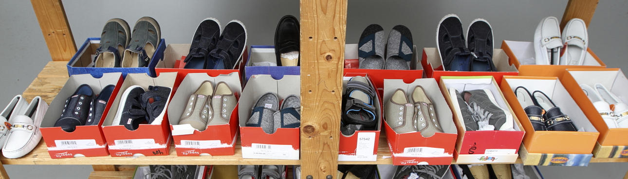 NYA BARNSKOR, 16 par, Primigi, Bopy, Superfit mm. Pojkmodell, storlek 31-33.