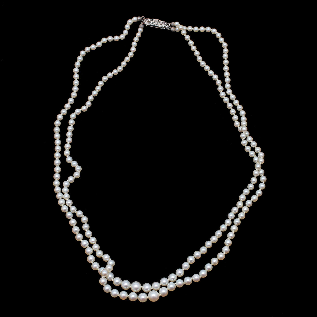 PÄRLCOLLIER OCH 1PAR ÖRHÄNGEN, guldlås.