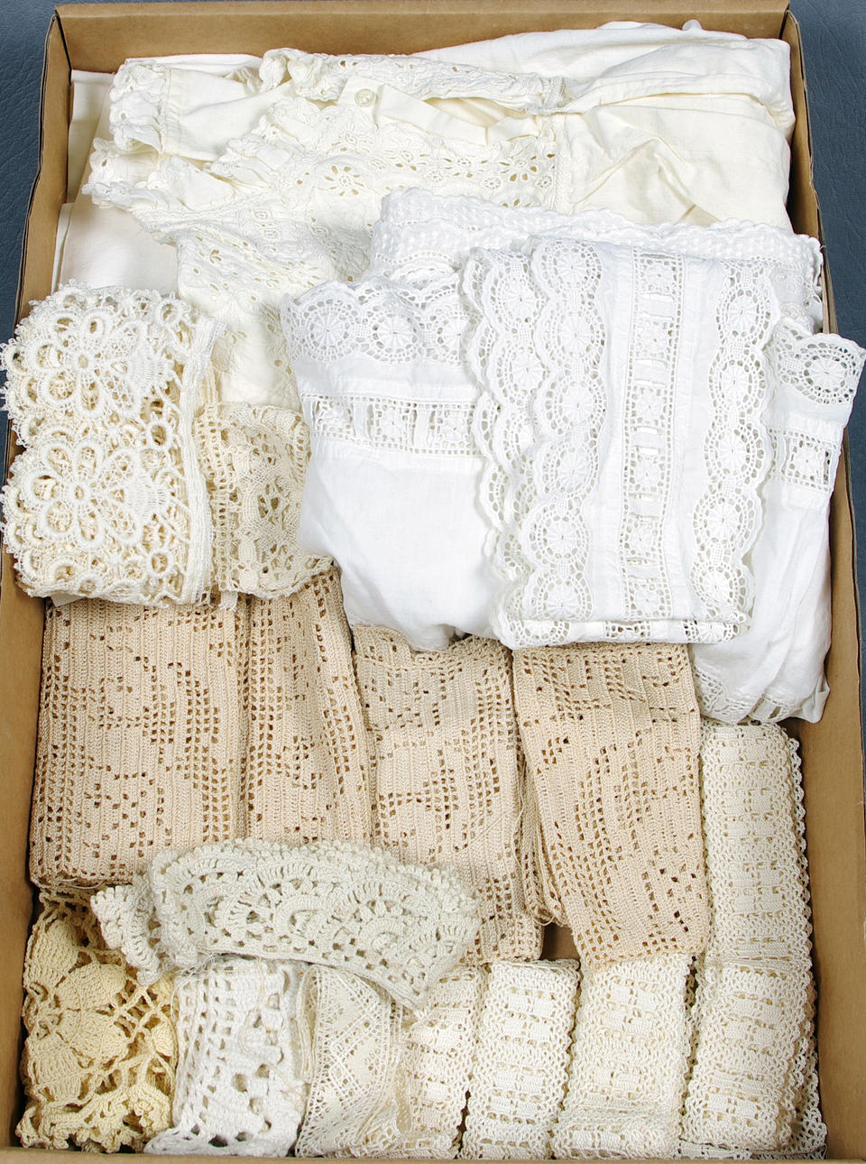 SPETSAR SAMT SÄRKAR.