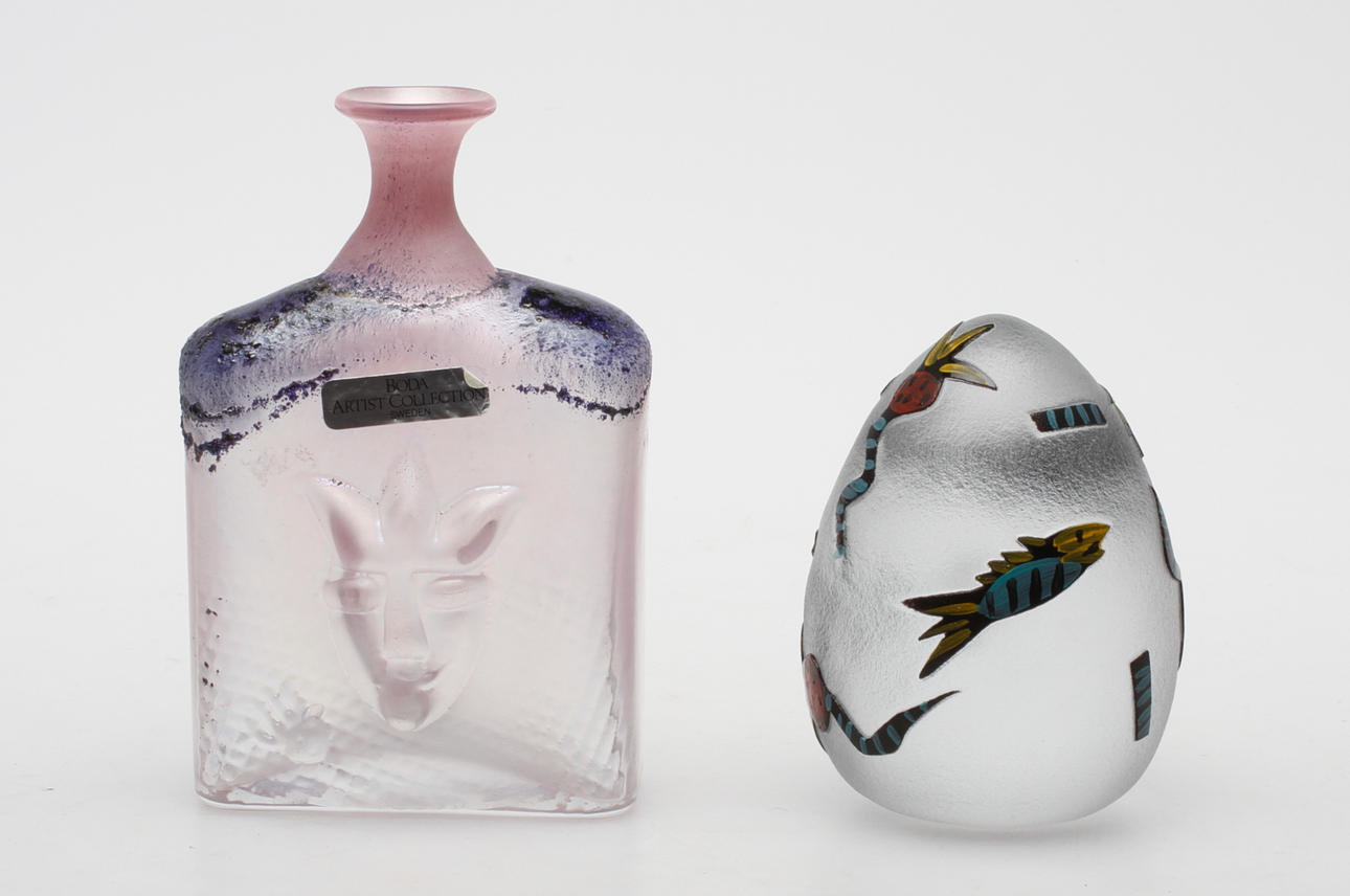 VAS samt BREVPRESS, Kosta Boda, Bertil Vallien samt Ulrica Hydman Vallien.