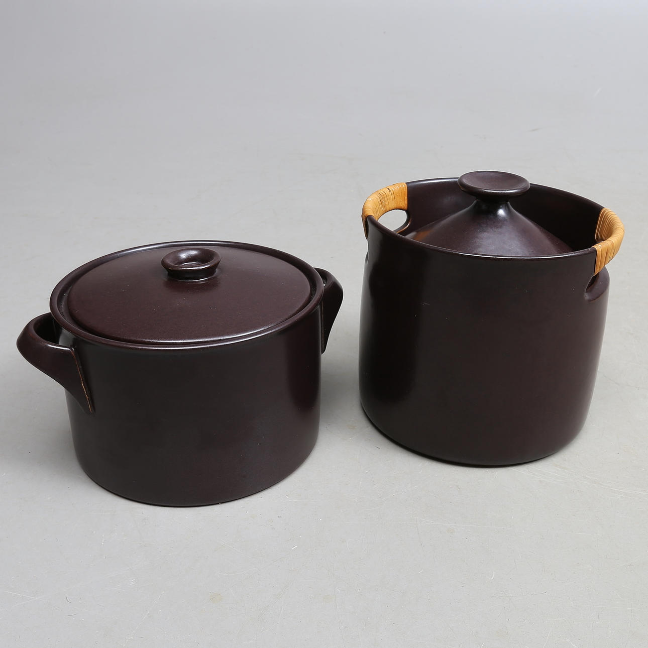 GRYTOR, 2 st, stengods, "Terma", Stig Lindberg, Gustavsberg.