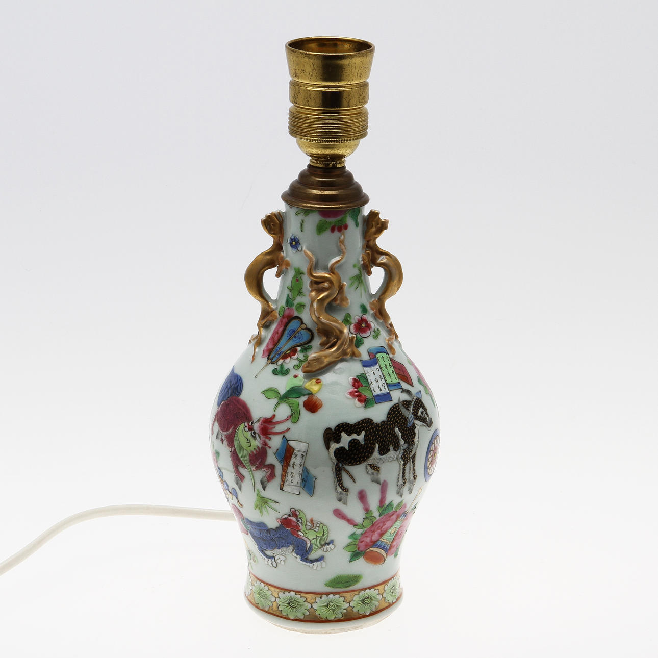 LAMPA, Kanton, Kina, 1900-talets början.