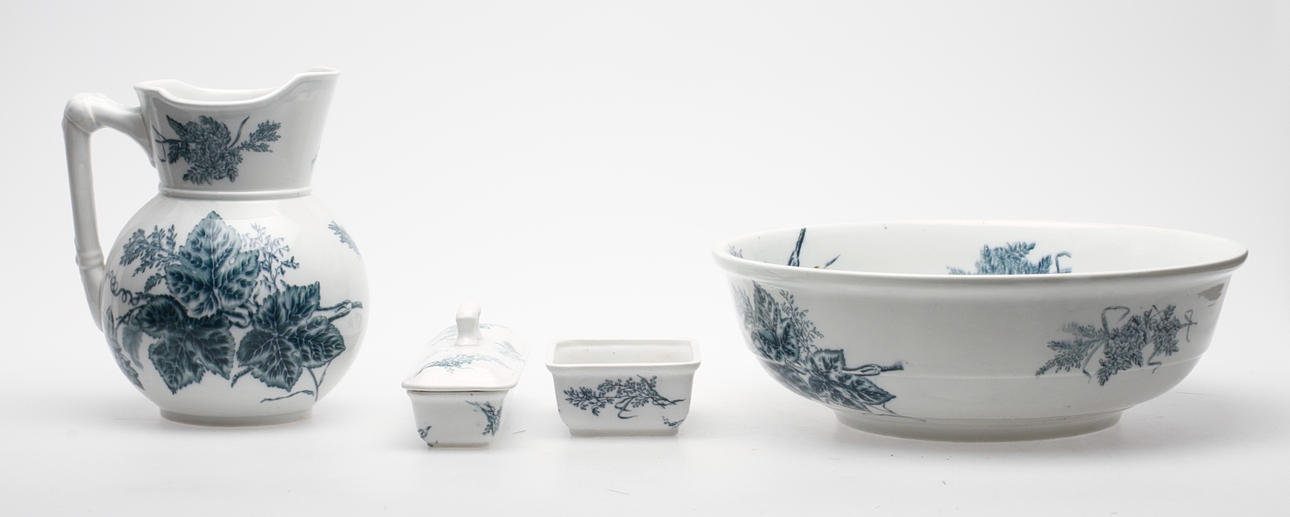 TVÄTTSERVIS, 4 delar, "vineta", Rörstrand.