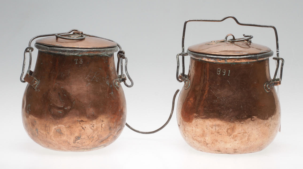 VASO COMEDOR, 2 piezas, cobre, siglo XIX.