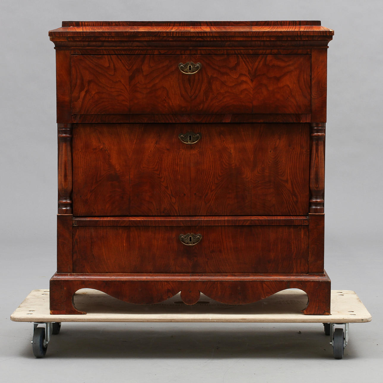 SKRIVBYRÅ, senempire.