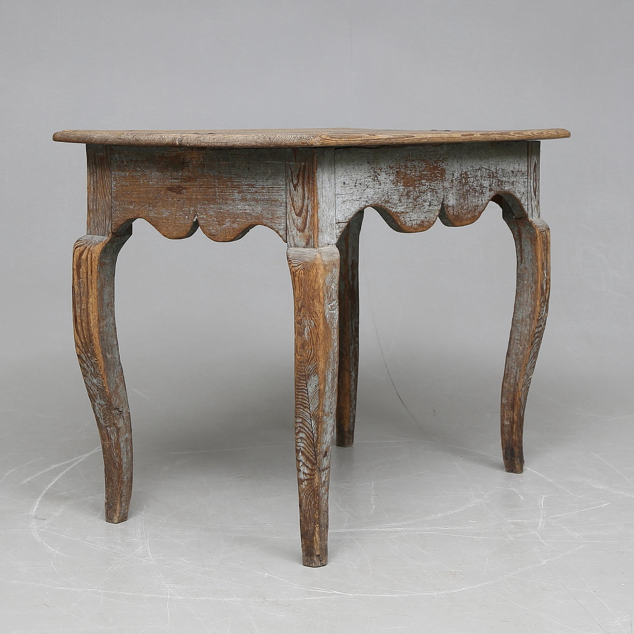 TABLE, rococo, 18th century.