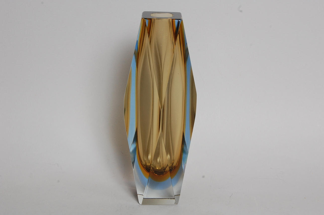 VAS, glas, Murano, Italien, 1900-talets andra hälft.