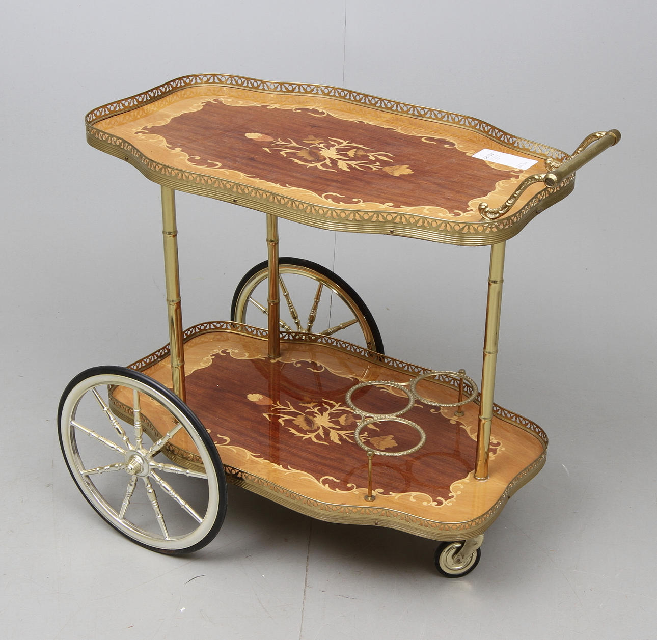 SERVERINGSVAGN, 1900-talets andra hälft.