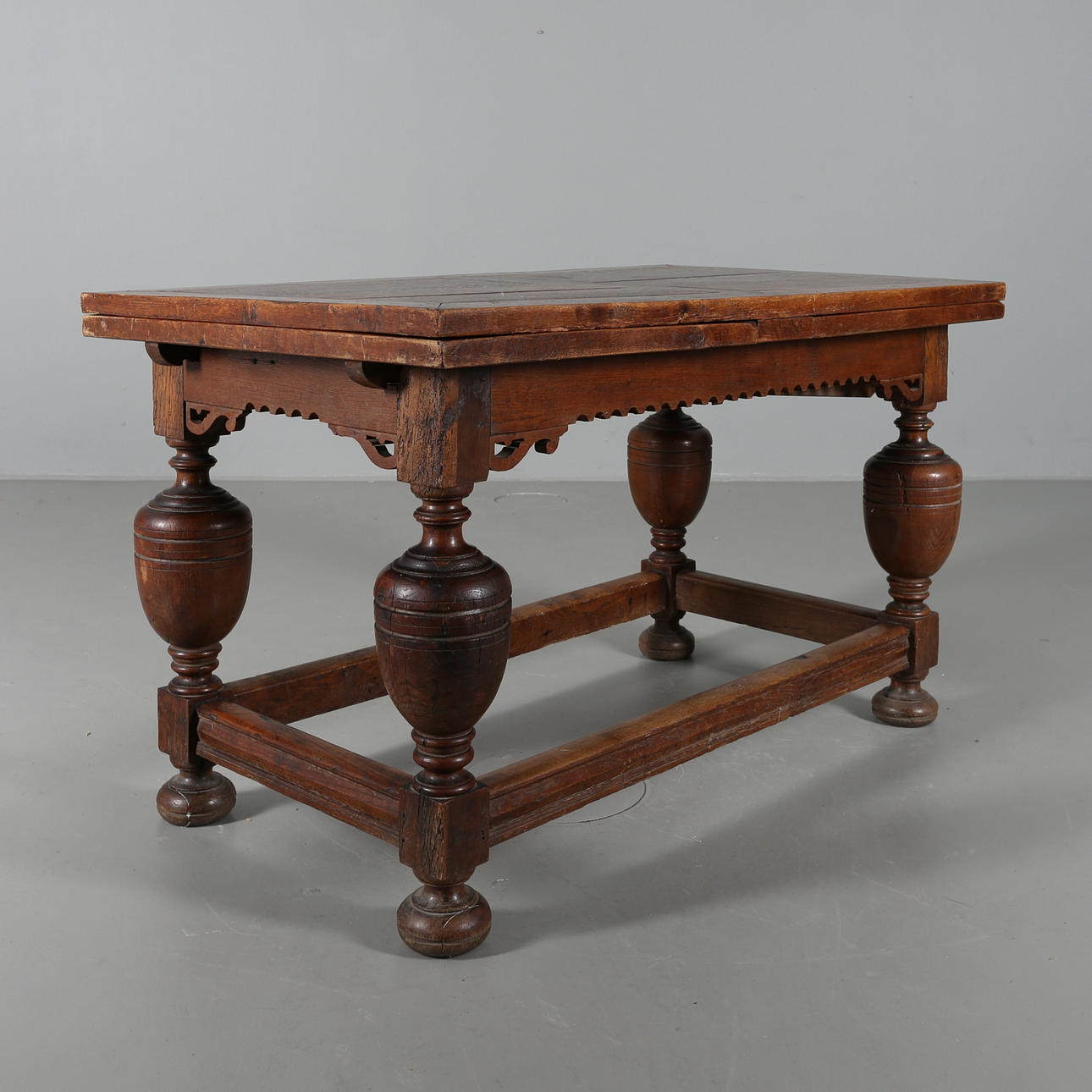 BORD, barock, svenskt, 1700-talets början.