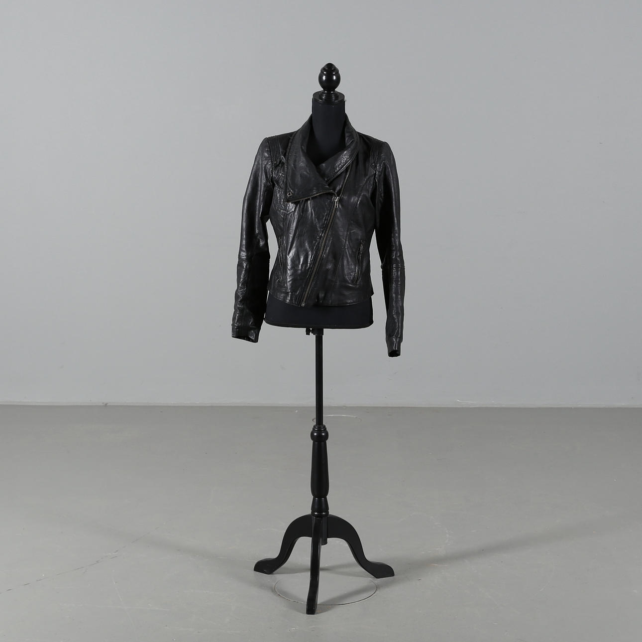 LÆDERJAKKE, "Rock'n Blue" design i svensk, str. 38.