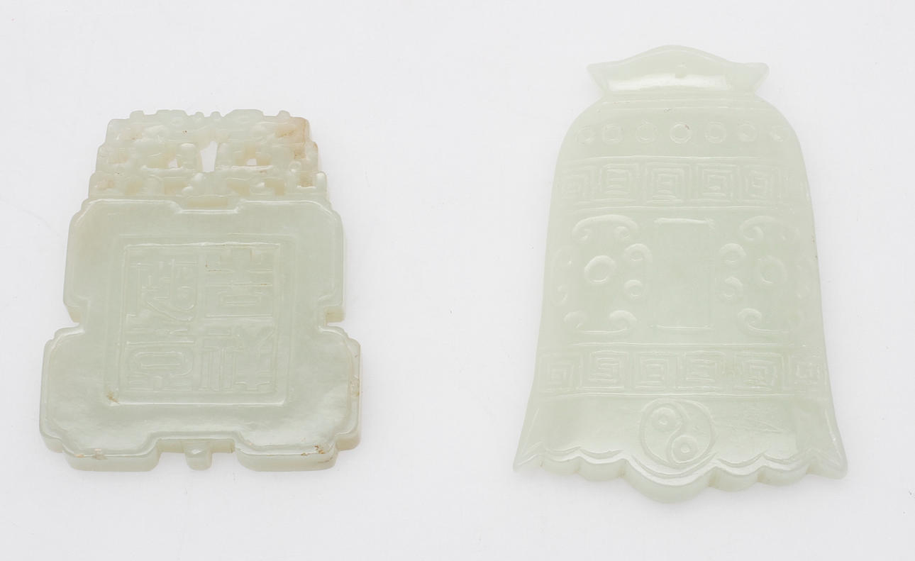 AMULETTER, 2 st, jade, Kina.