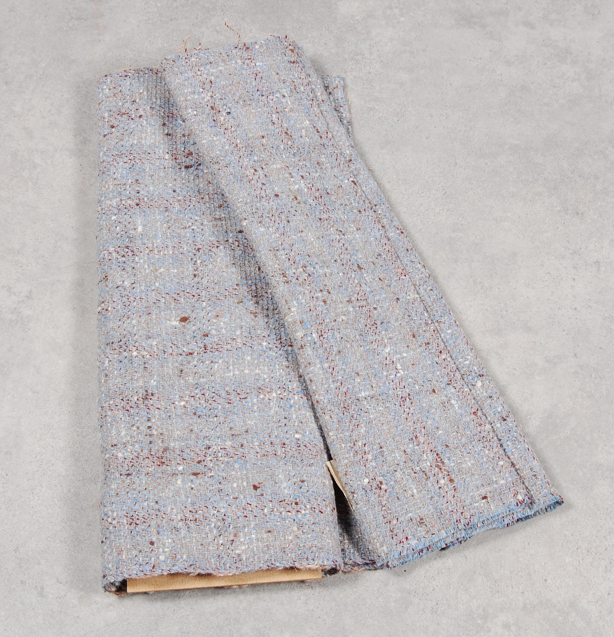 TYG, dräkttyg, till typ Chaneldräkt.