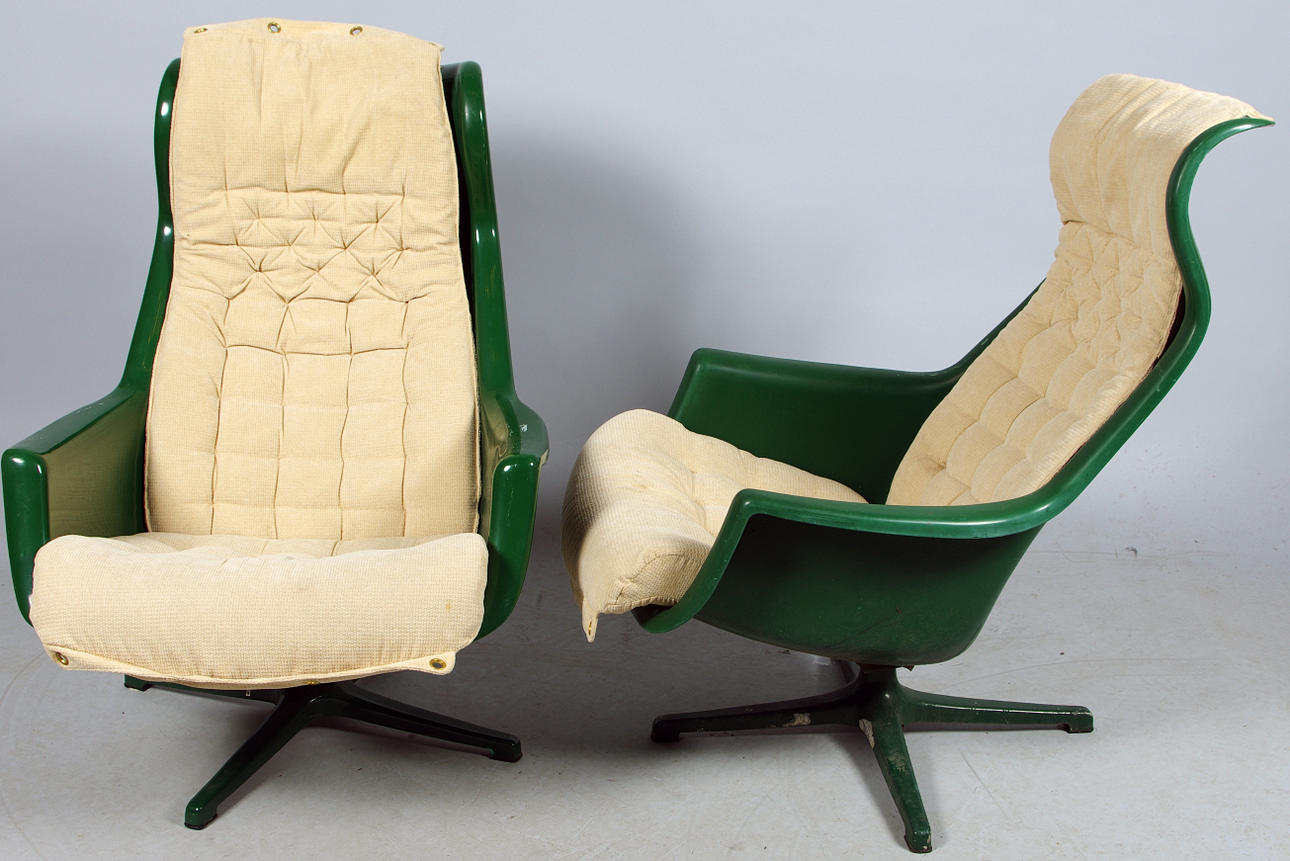 SNURRFÅTÖLJER, 1 par, Galaxy, grön plast och metall.