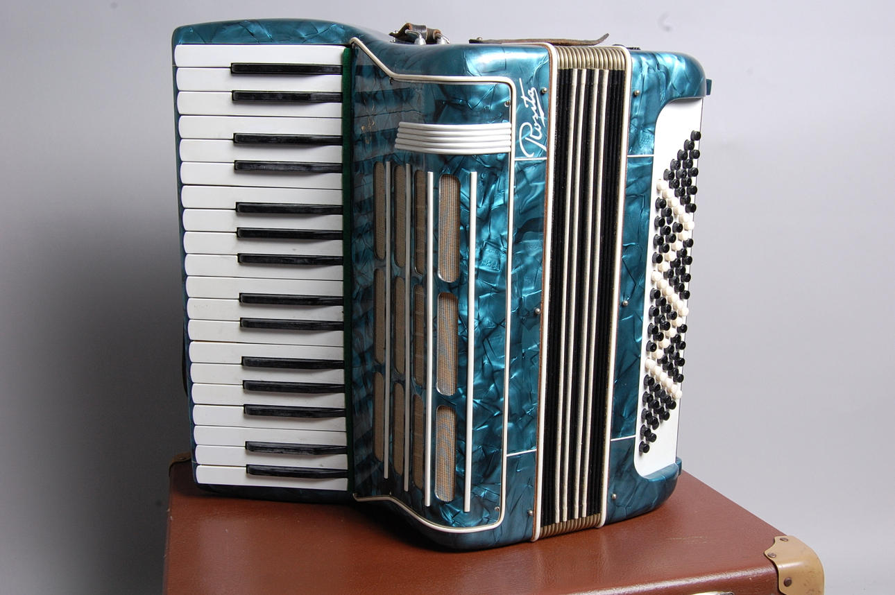 DRAGSPEL, Hagström, " Rosita ".