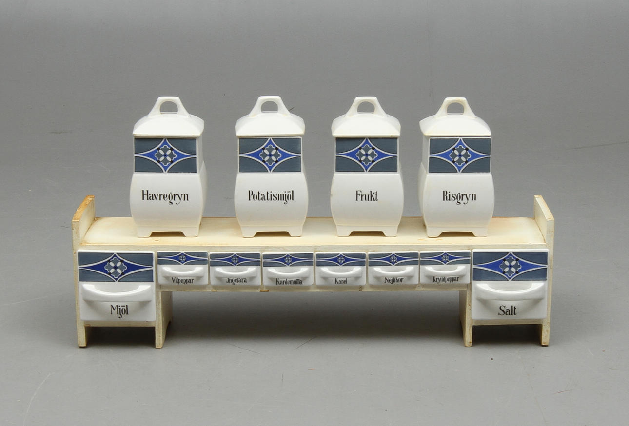 KRYDDHYLLA, SPECERIBURKAR, 4 st, porslin, 1900-tal.