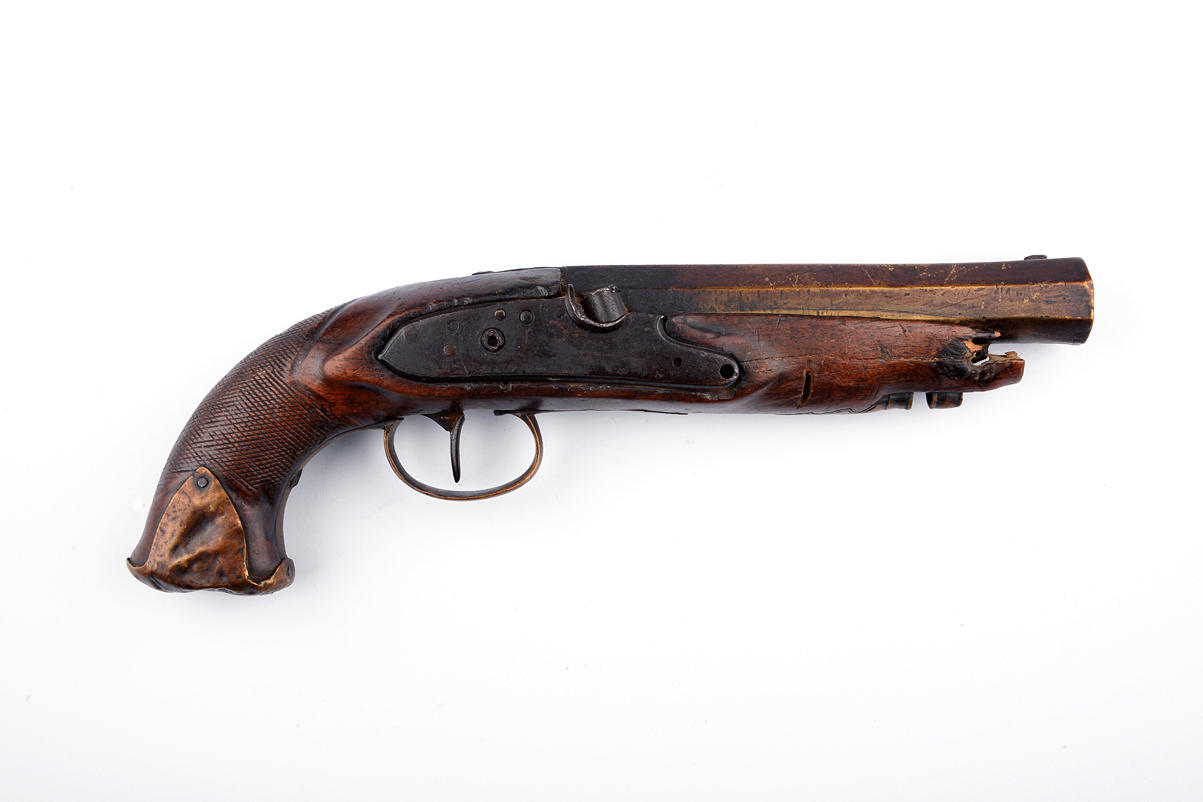 PISTOLA DE FLINTLOCK. Fragmento.