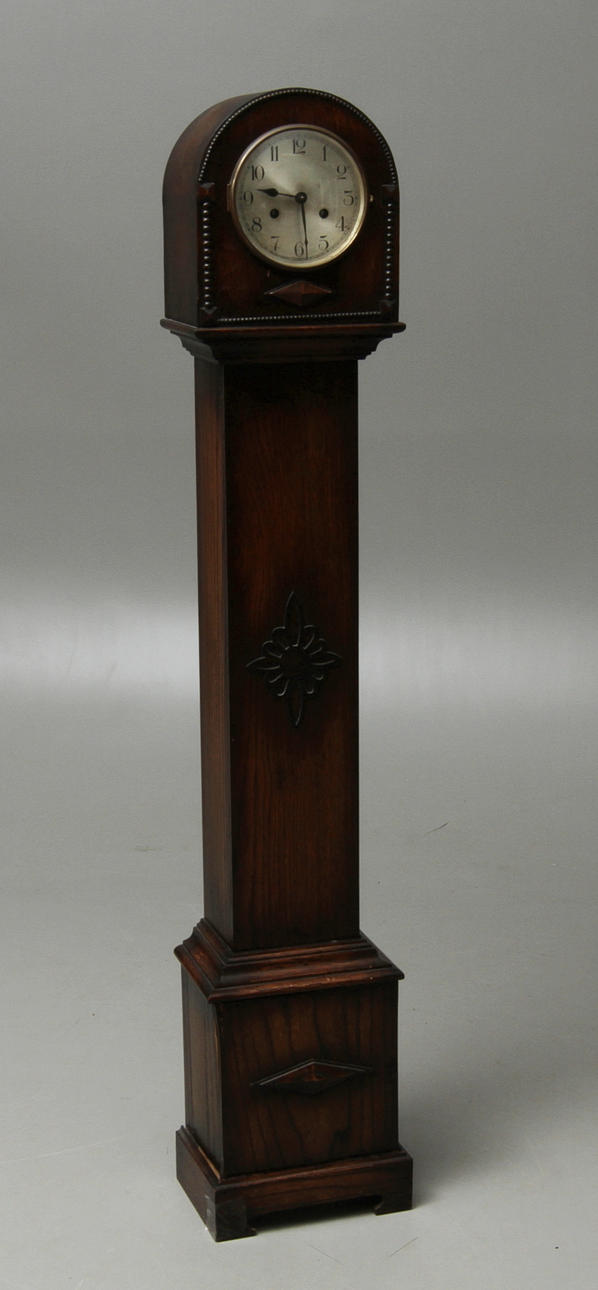 GOLVUR, fodral i ek, Tyskland, 19/2000-tal.