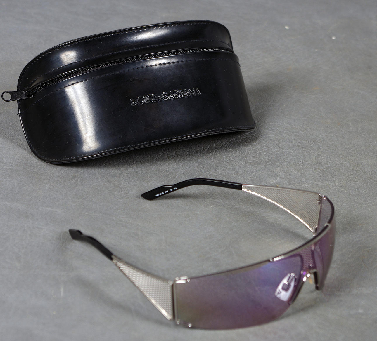 SOLGLASÖGON, Dolce Gabbana.