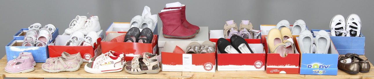 NYA BARNSKOR, 19 par, Bopy, Superfit, Vivobarefoot mm. Flickmodell, storlek 18-28.