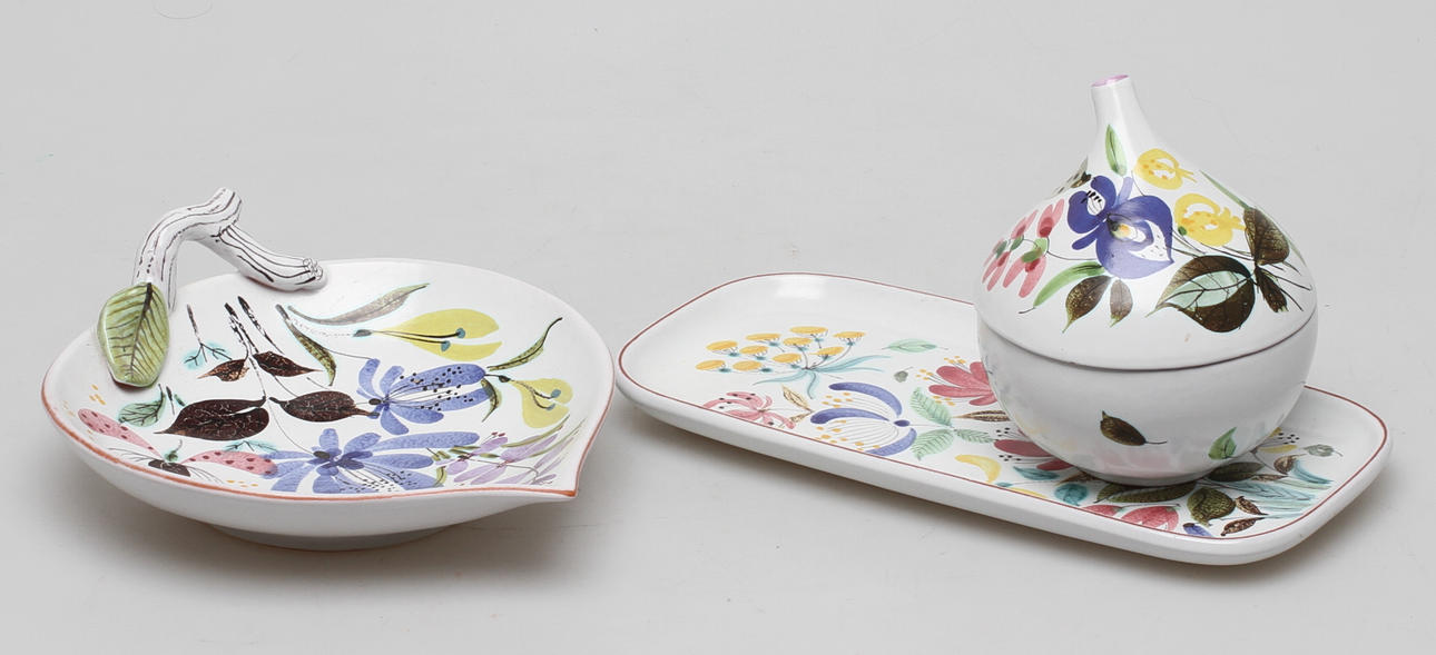 SKÅL med lock, FAT, 2 st, fajans, Stig Lindberg, Gustavsberg Studio.