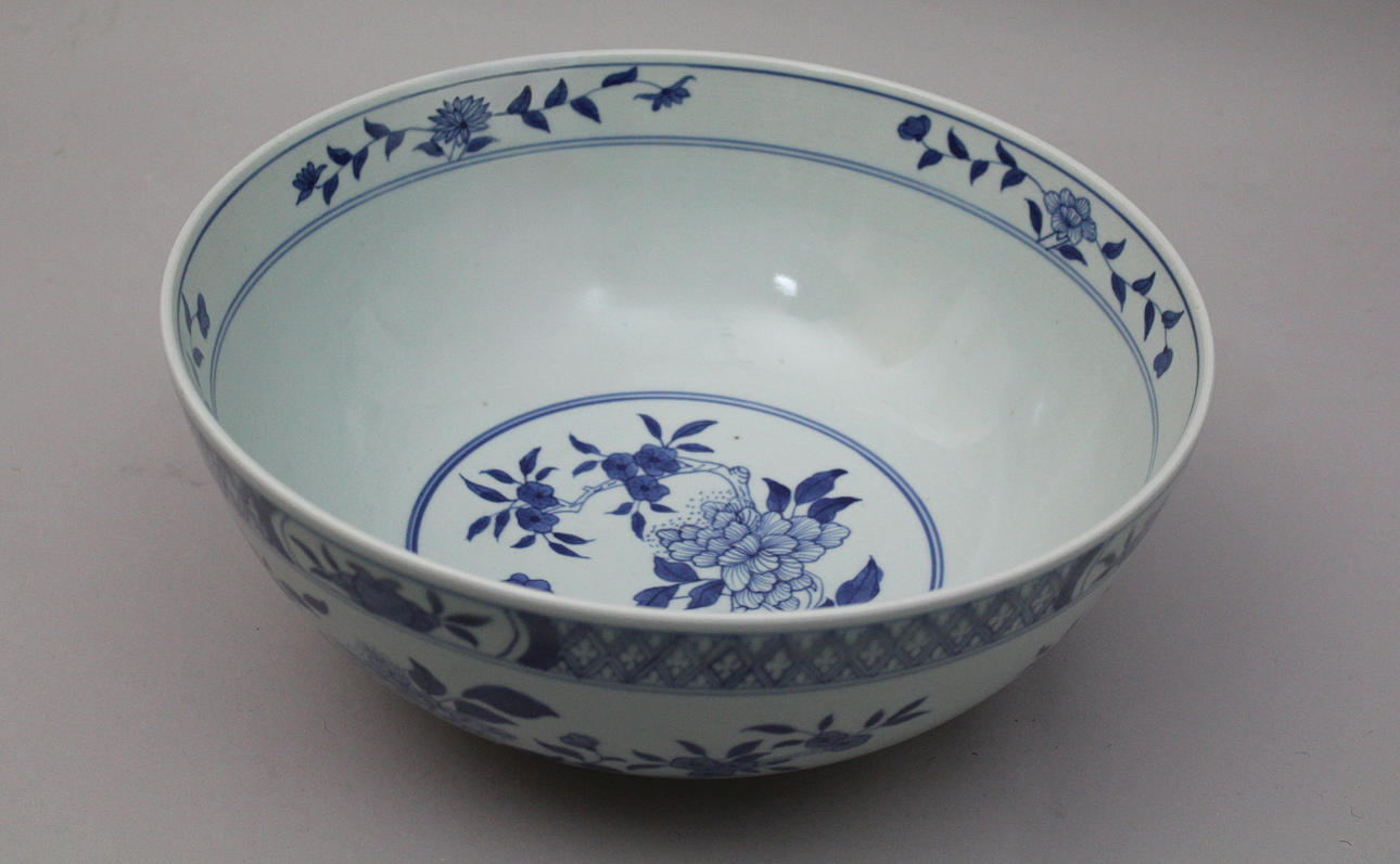 FAT, porslin. Kina, 1900-tal.