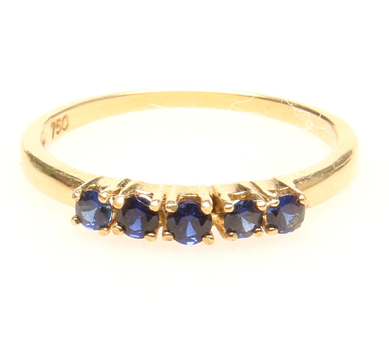 RING, gold, 18K, 5 sapphires, weight 2.28 grams.