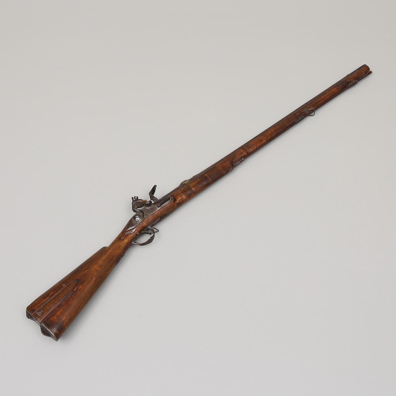 RIFLE DE BLOQUEO DE PEDERNAL DEL SIGLO XIX.