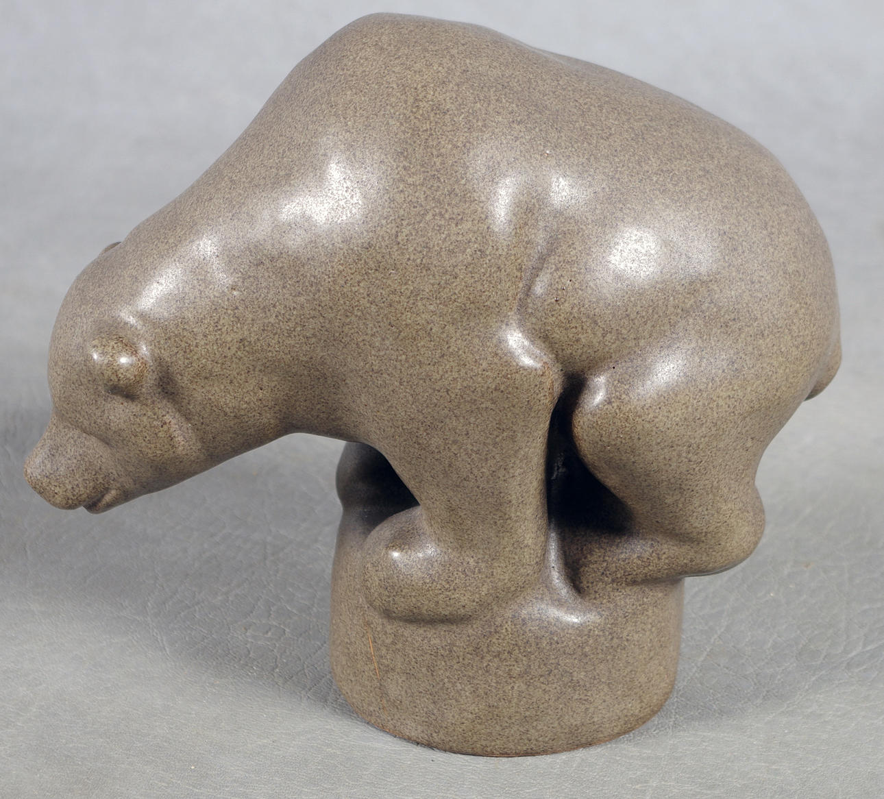 ÅKE HOLM. keramikfigur, björn.