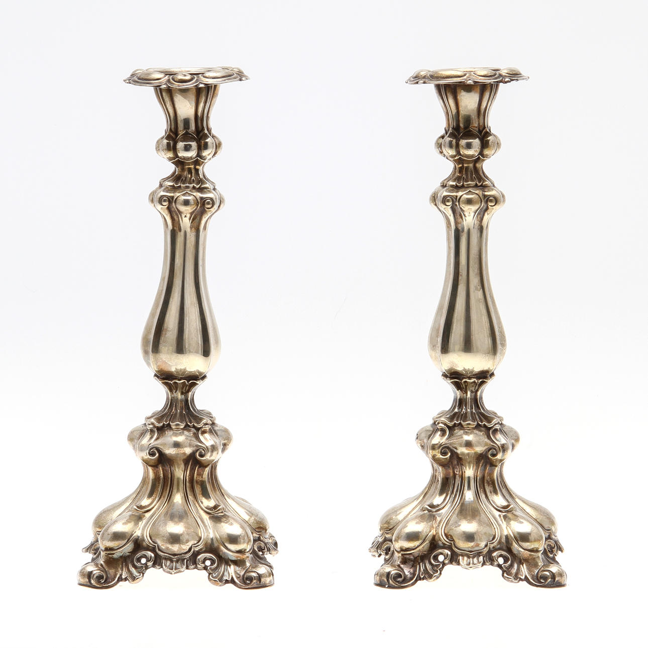 LJUSSTAKAR, ett par, silver.