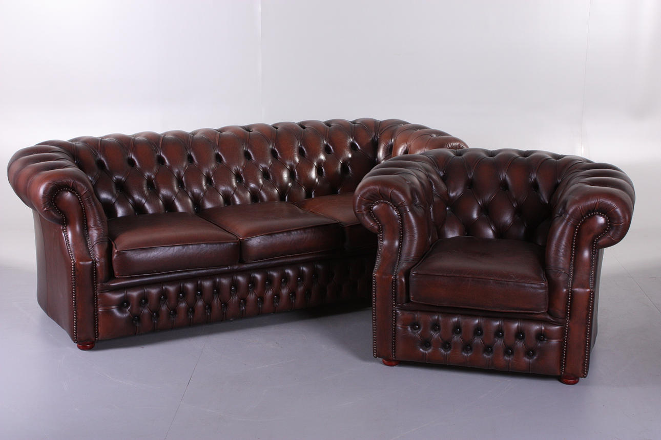 CHESTERFIELD, sofá y sillón.