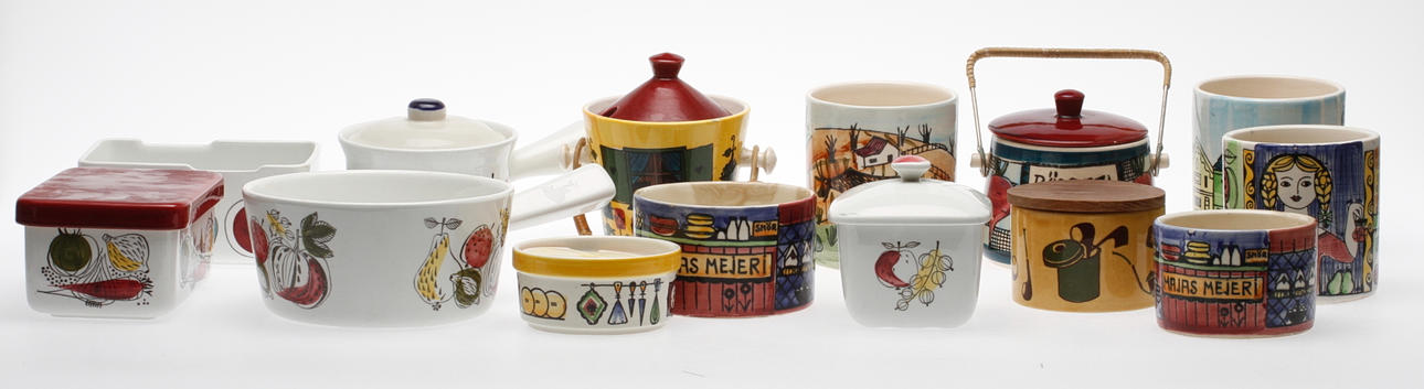 KERAMIK, 50-60 tal, bland annat picknick, vår lilla stad med mera.