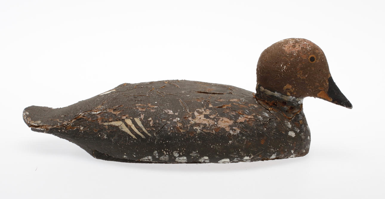 VETTE, målad trä, 1900 talets första hälft.