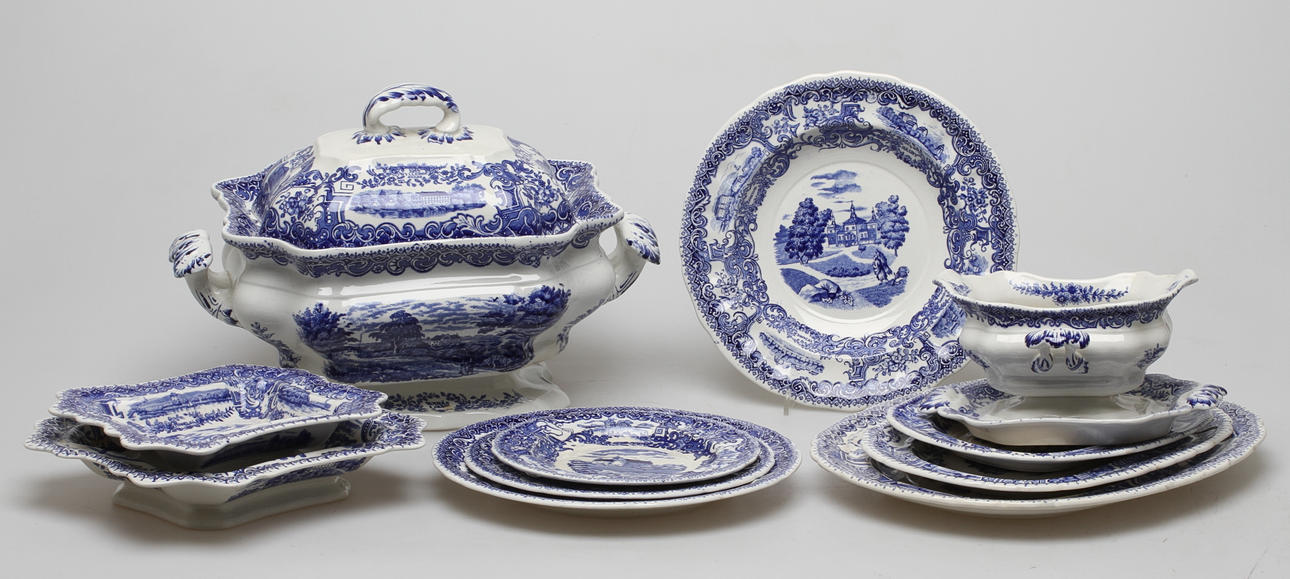 MATSERVIS, 56 delar, flintgods, "Svenska Slott", Rörstrand.