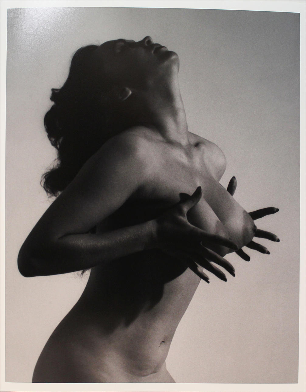 ANDRÉ DE DIENES. Modell. Fine art print. Stämpelmärkt á tergo och numrerad 121/200, daterad 16/5-2006.