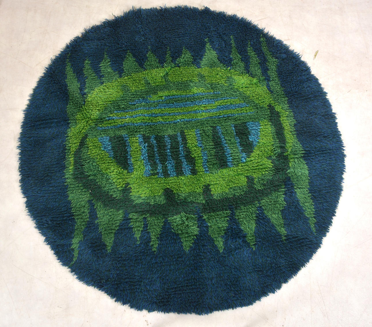 MATTA, rya, diameter ca 170 cm.
