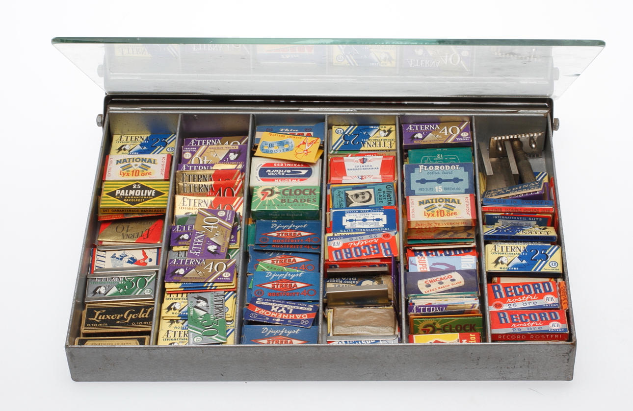 RAKLÅDA MED RAKBLAD, Matador. 1950 tal.