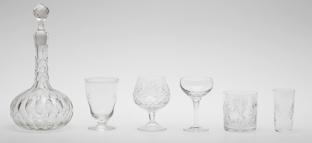 GLASSERVISDELAR, bland annat helgaslipning.