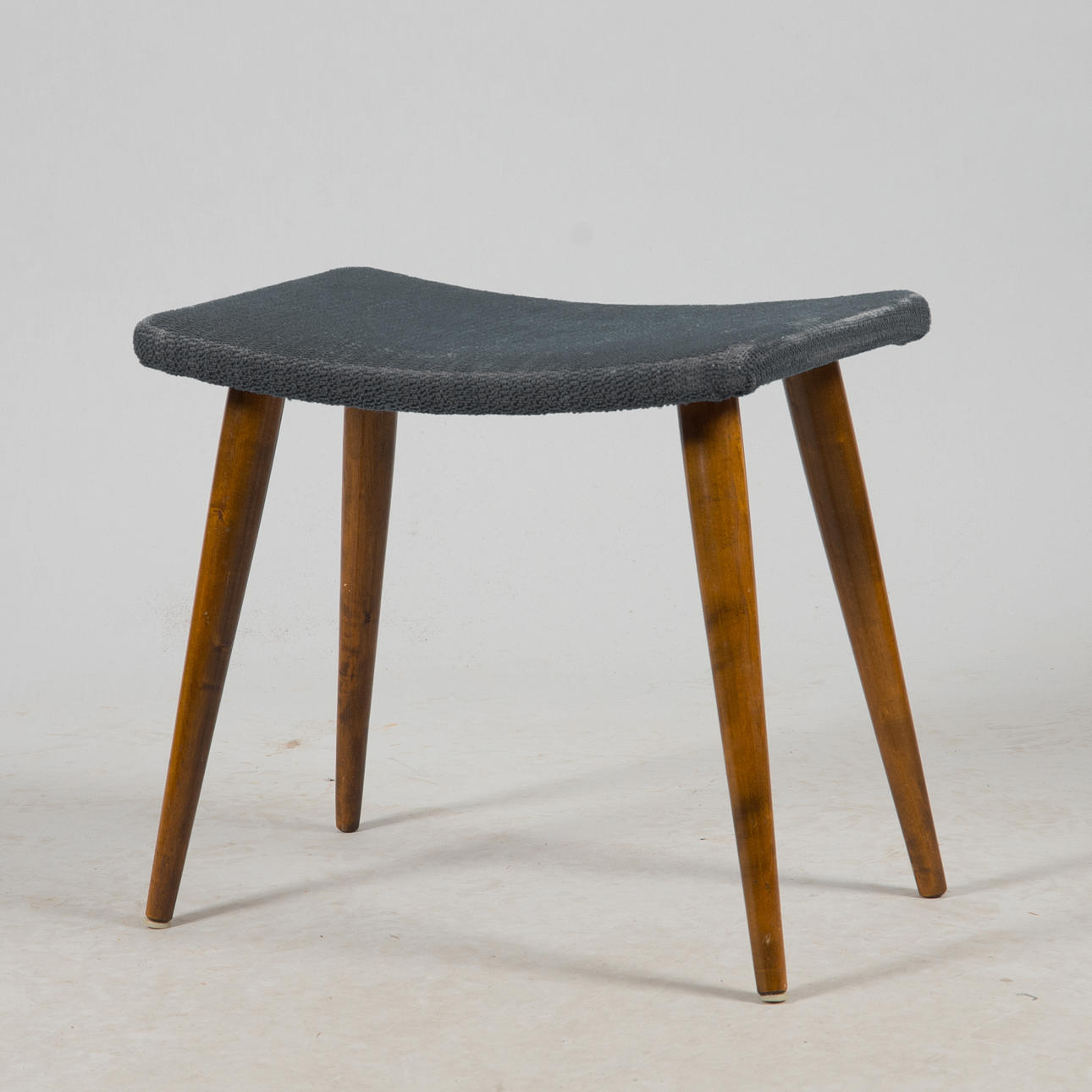 Hocker, Birke, Mitte des 20. Jahrhunderts.