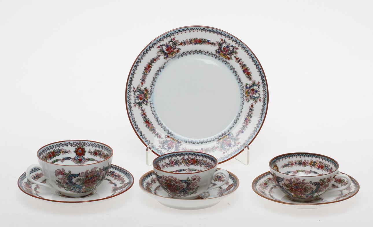 KAFFE- och MOCCASERVIS, ca 30 delar, porslin, Rörstrand och ALP Linköping.