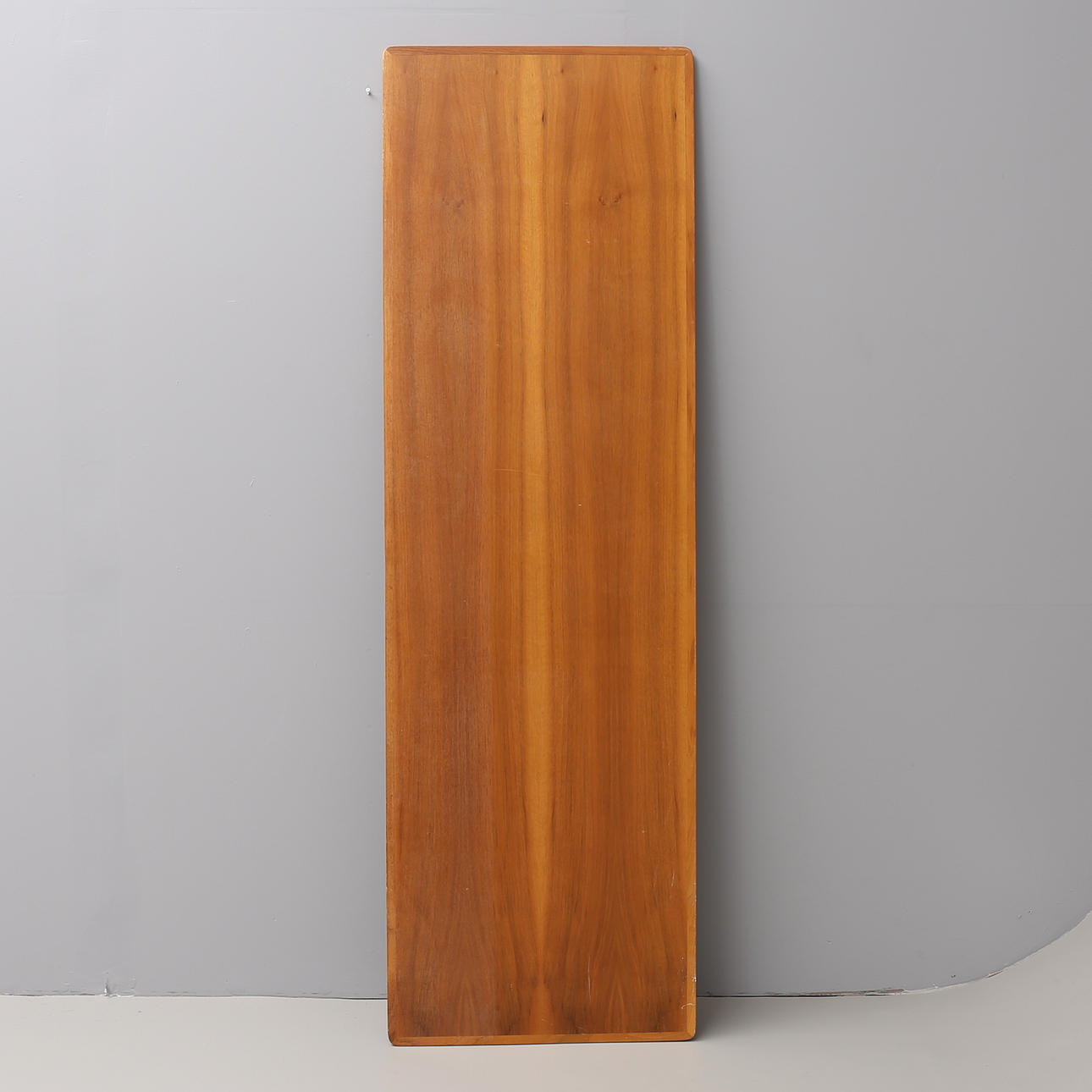 BORDSSKIVA, valnöt, 1960-tal.