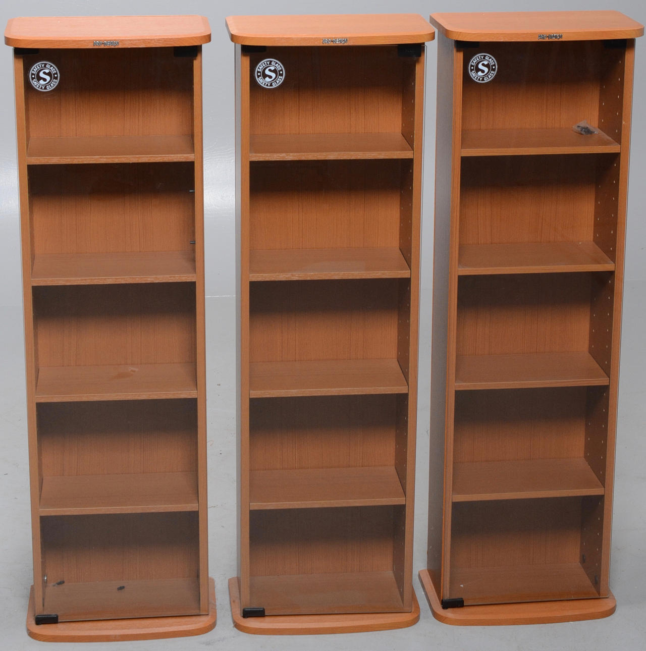 ESTANTES PARA CD/DVD.