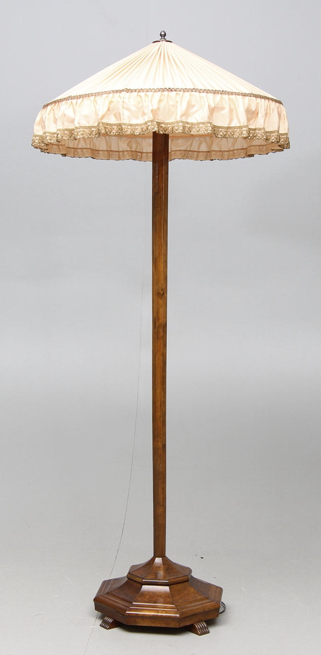 GOLVLAMPA, 1920-tal.