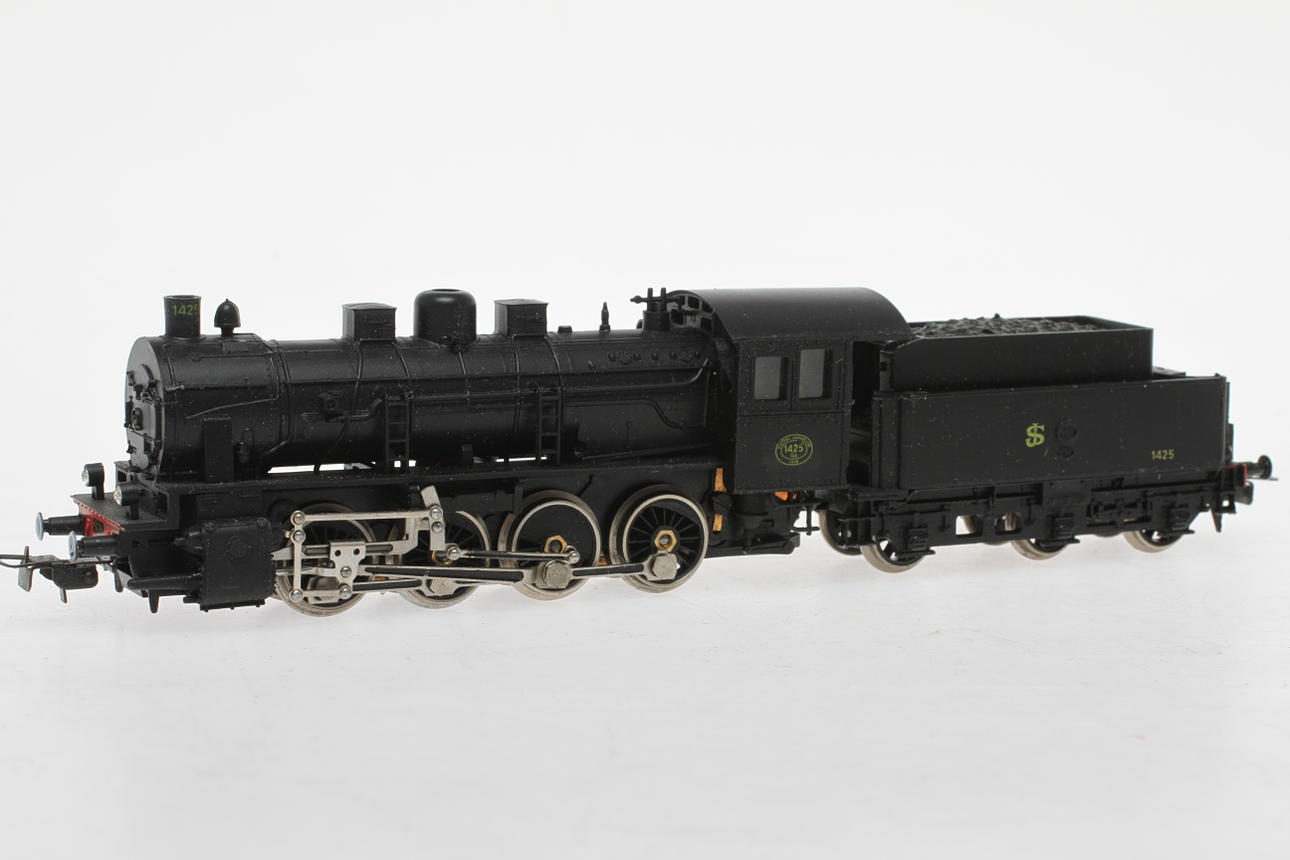 MODELLTÅG PIKO SJ:s ånglok Ga 1425 med tender.