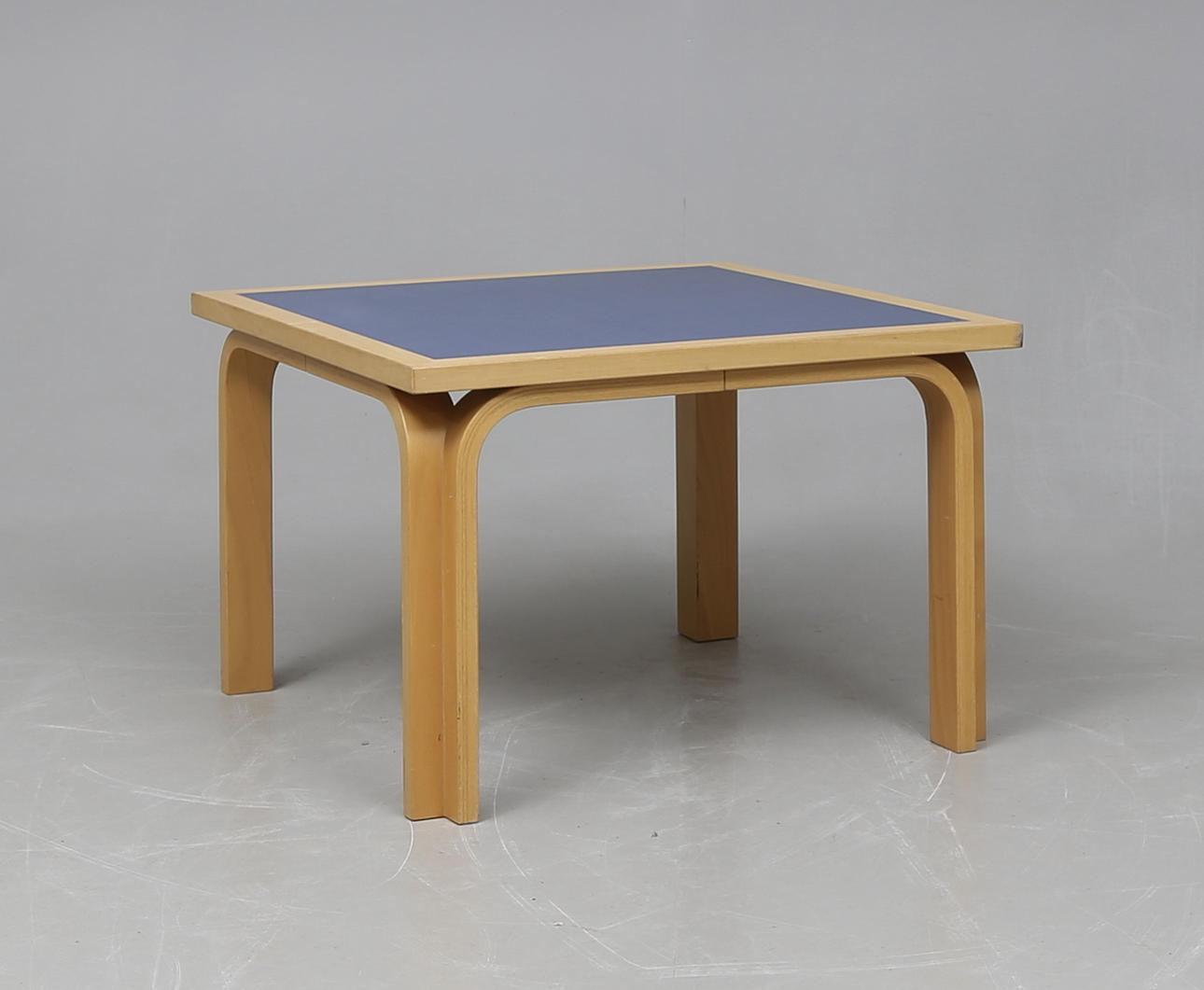 TABLE, Magnus Olesen, Durup, Danmark.