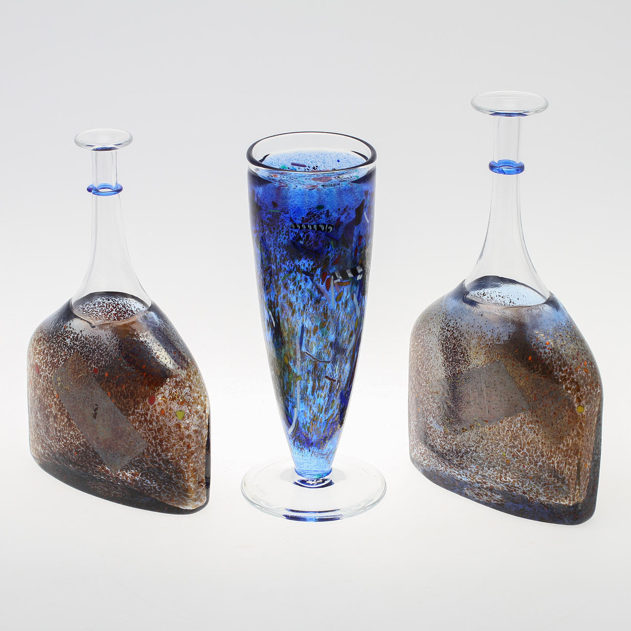 VASER, 3 st, glas, Bertil Vallien, Kosta Boda, sign.