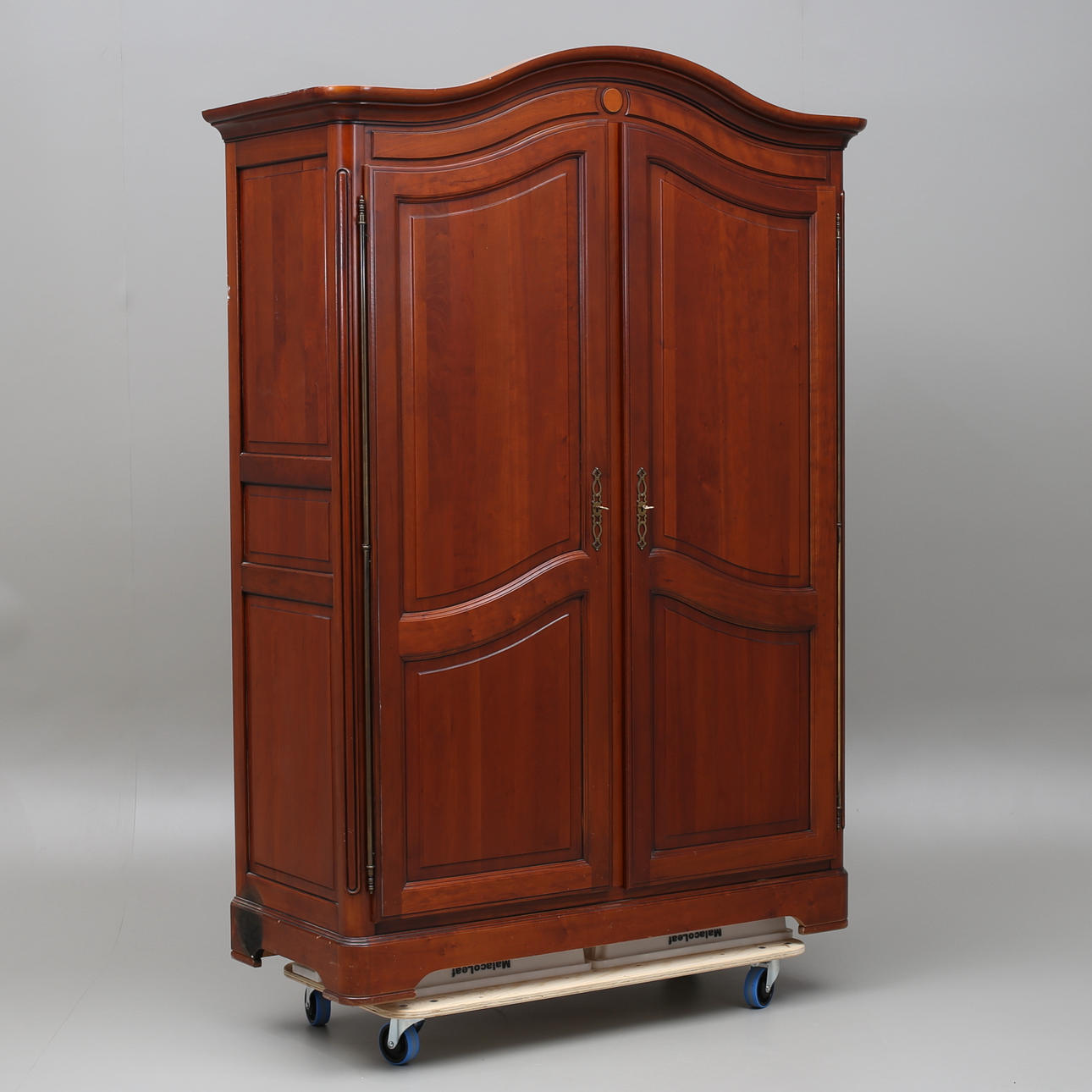 WARDROBE, Grange, France.