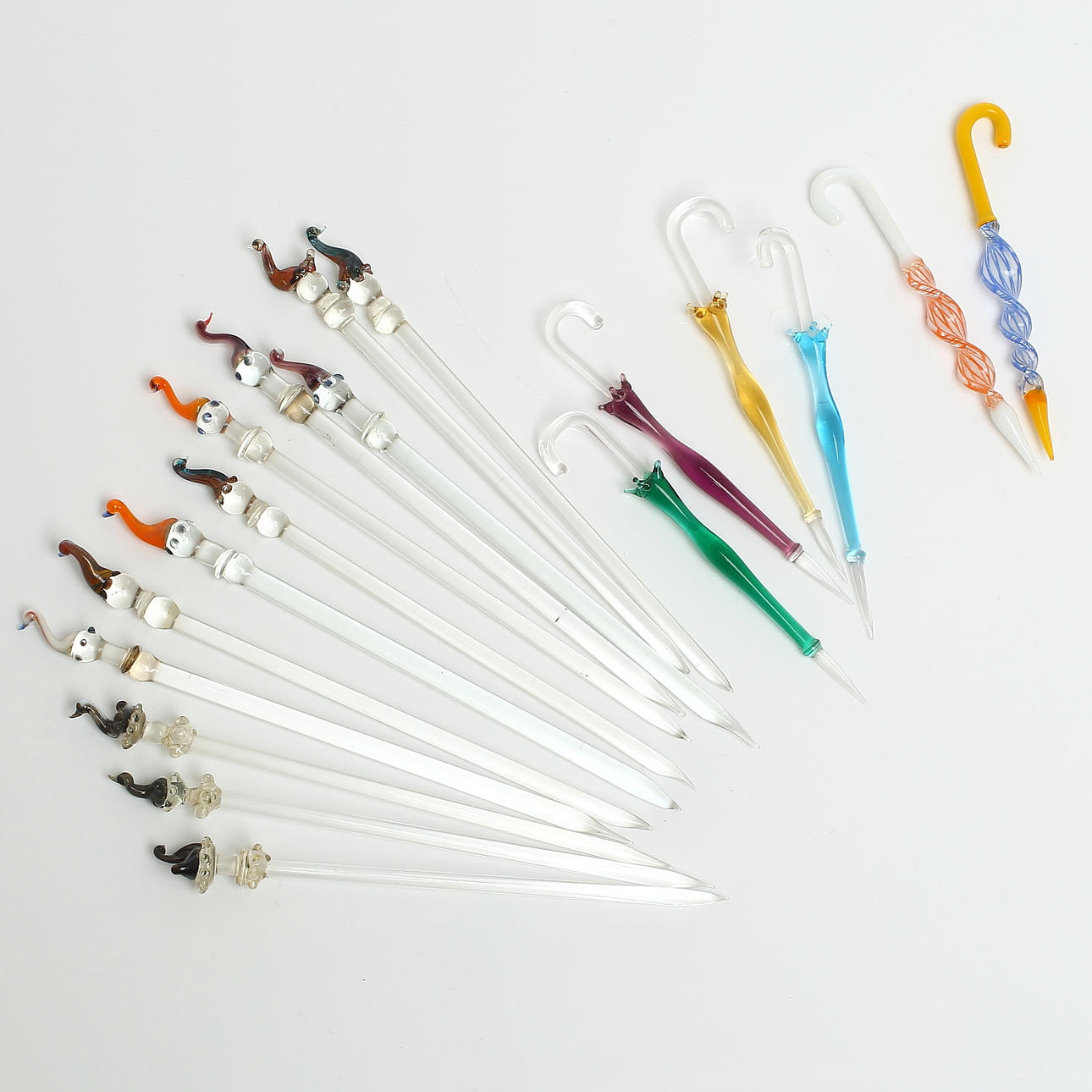 DRINKPINNAR, 18 st, glas, 1900-tal.