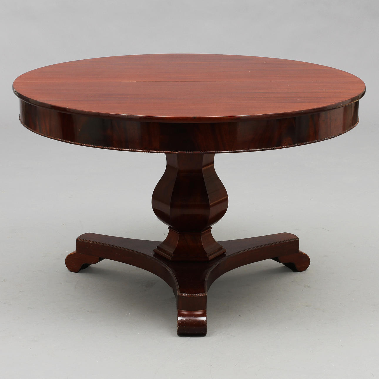 MATSALSBORD, 1800-tal, 3 iläggskivor.